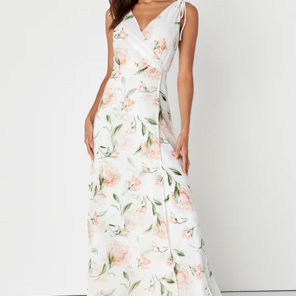 Romantic Possibilities White Floral Print Maxi Dress, Size M